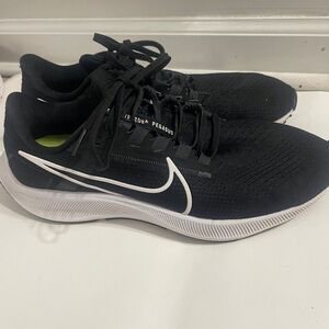 Nike Air Zoom Pegasus 38 Shoes Womens Size 10 Black Running Comfort Walking Gym